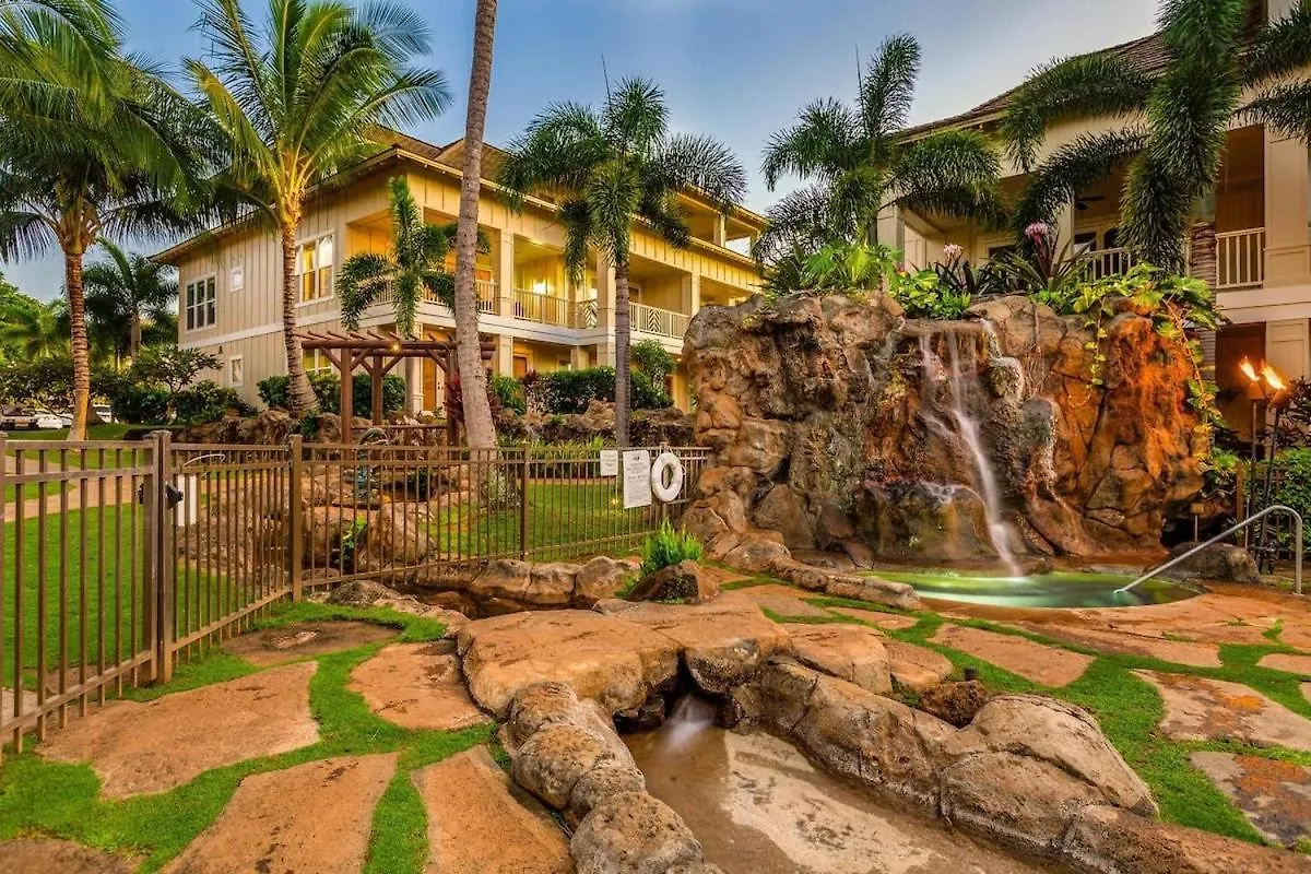 D210 Second Floor 3-Bedroom Poolside Lanai Koloa Villa